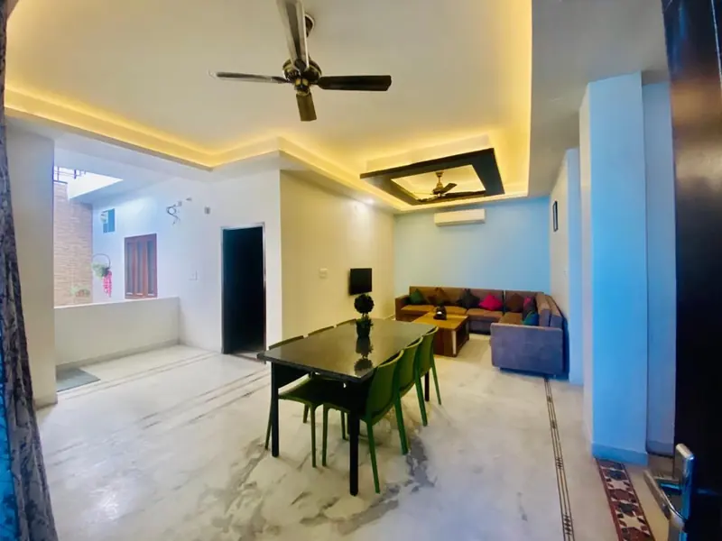 Common living area at Anand Luxury Girls Home, Jagatpura