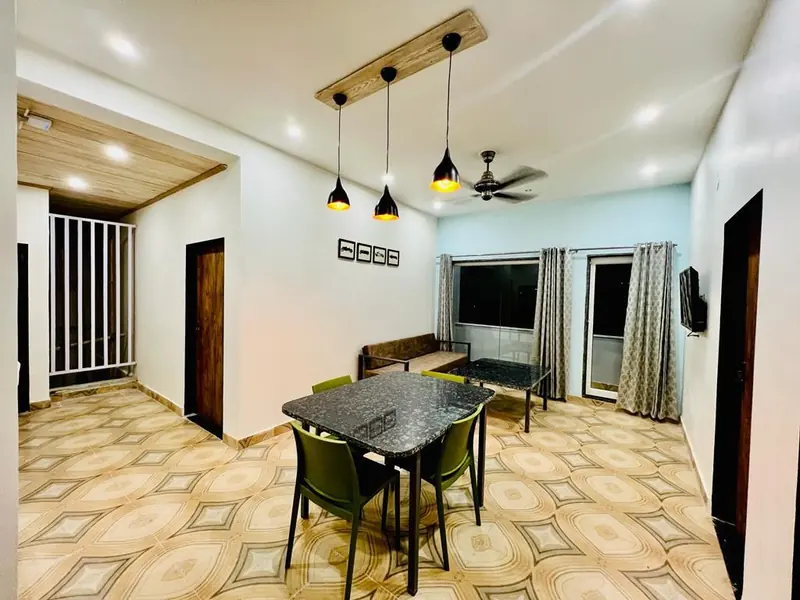 Common living area at Anand Luxury Girls Home, Jagatpura (photo 2)