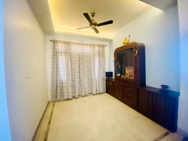 Common living area at Anand Luxury Girls Home, Jagatpura (photo 4)